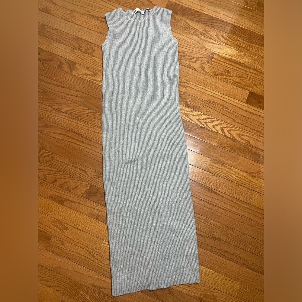 Zara Sleeveless Sweater Dress in Gray